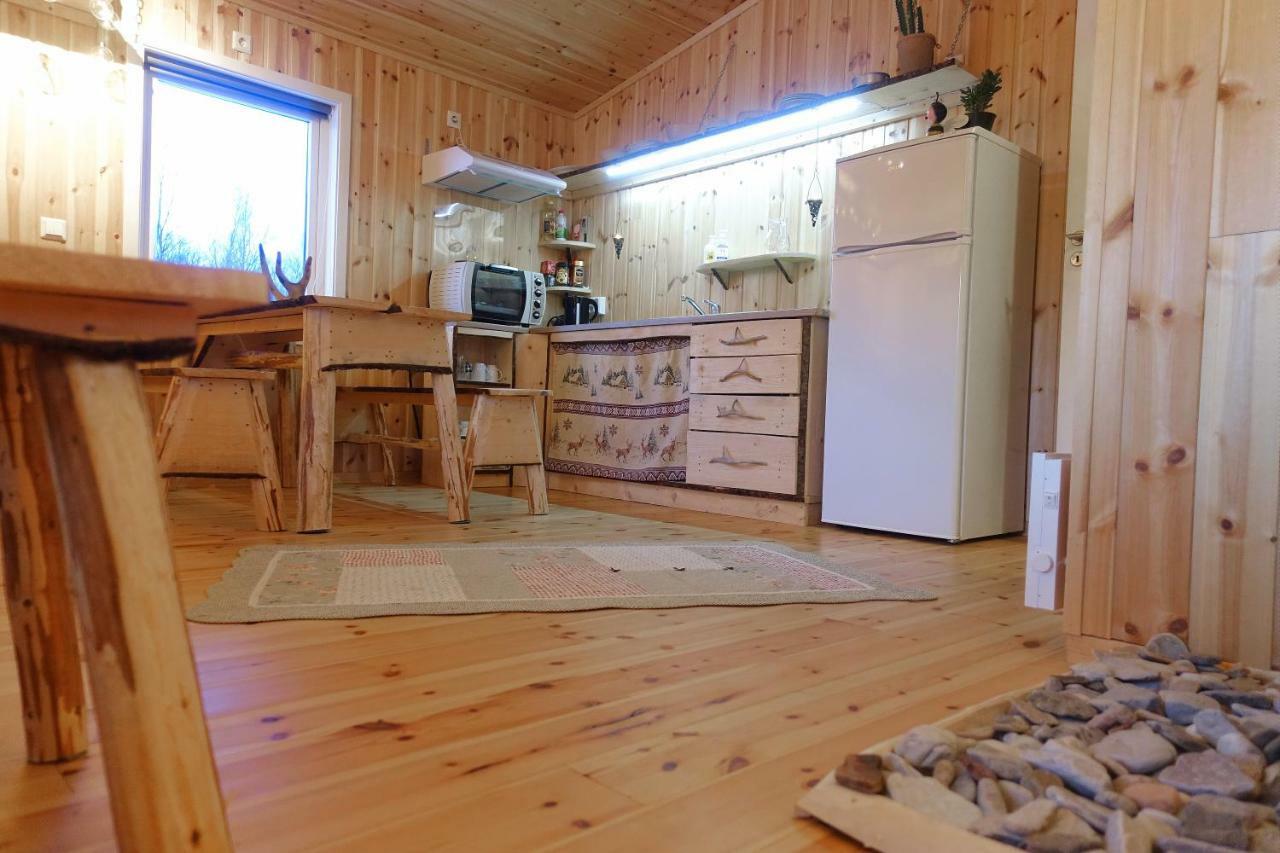 Wild Caribou'S Wildwood Cabin Lakselv Eksteriør billede
